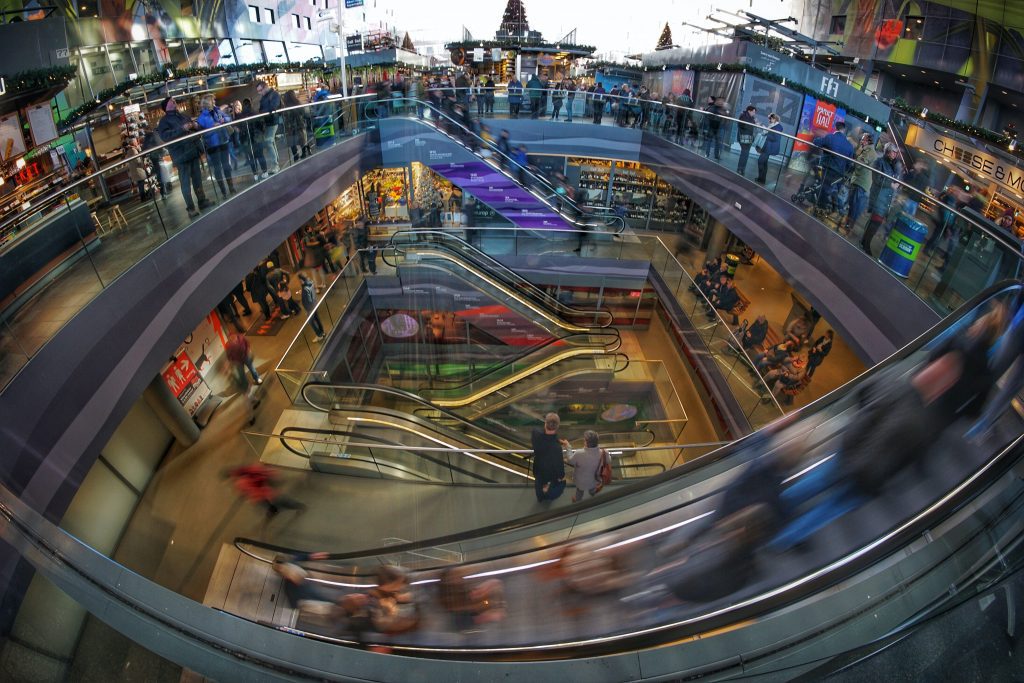 Picture showing a time-lapsed picture of a shopping centre interior