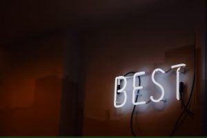 Neon sign saying 'best'
